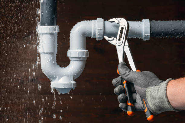Professional Drain Cleaning technician working in Santa Fe, TX